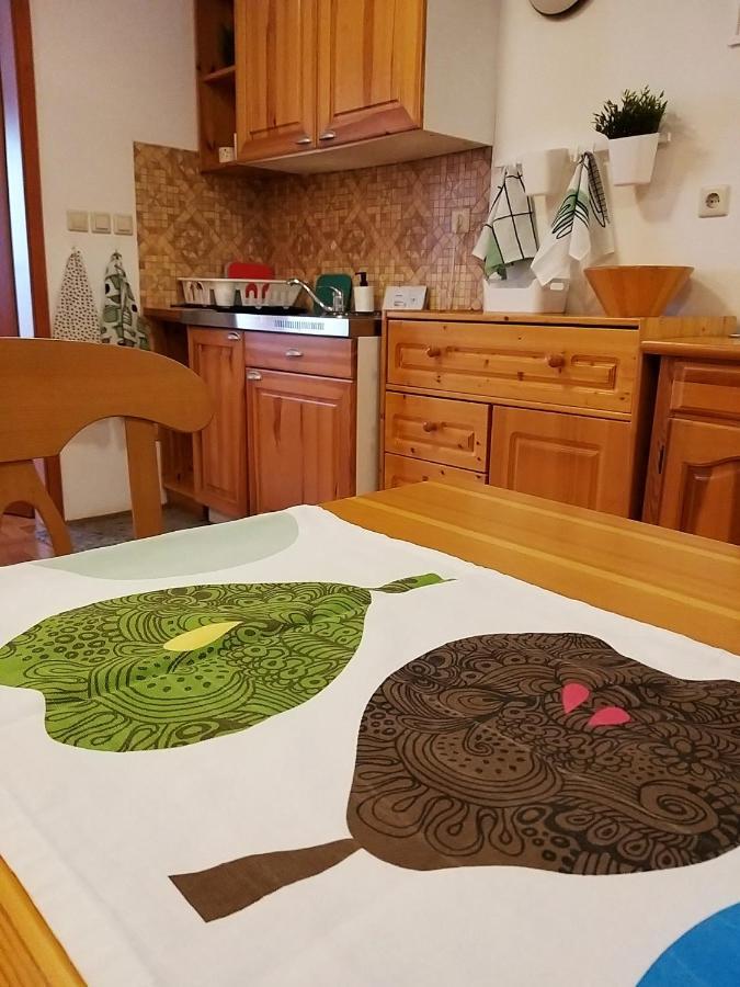 Guesthouse Pri Cebelici Lukovica pri Domžalah Екстериор снимка