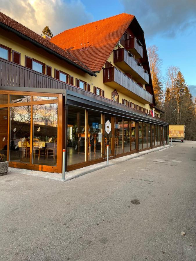 Guesthouse Pri Cebelici Lukovica pri Domžalah Екстериор снимка