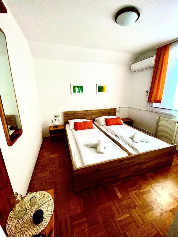Guesthouse Pri Cebelici Lukovica pri Domžalah Екстериор снимка